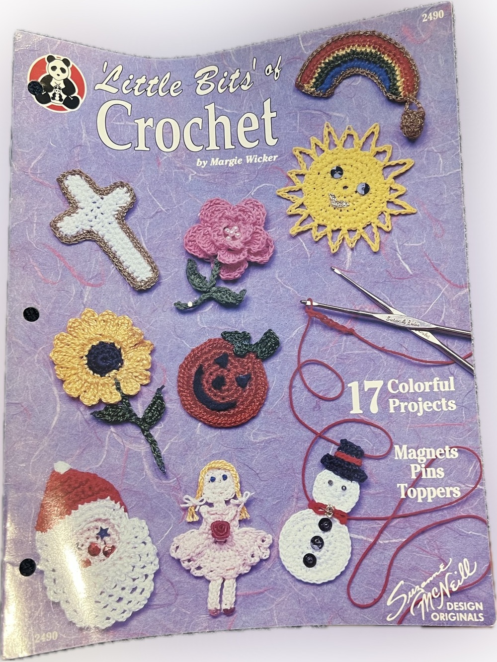 🍄 Vintage Little Bits of Crochet Pattern Book Craft  17 projects Art Needlework